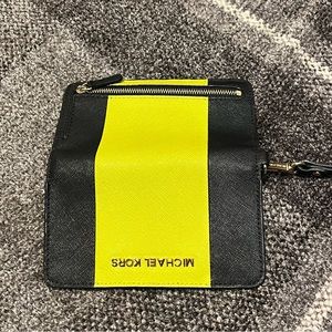 Michael Kors wristlet/wallet/card holder